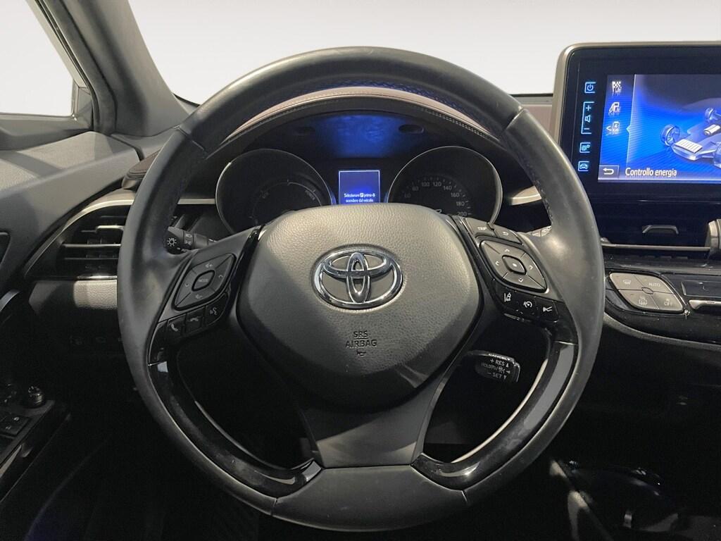 Toyota C-HR 5 Porte 1.8 Hybrid 122CV e-cvt Lounge (FHEV) - GANCIO TRAINO