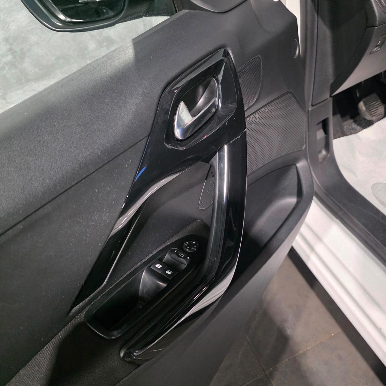 Peugeot 208 1.2 BENZINA EURO 6
