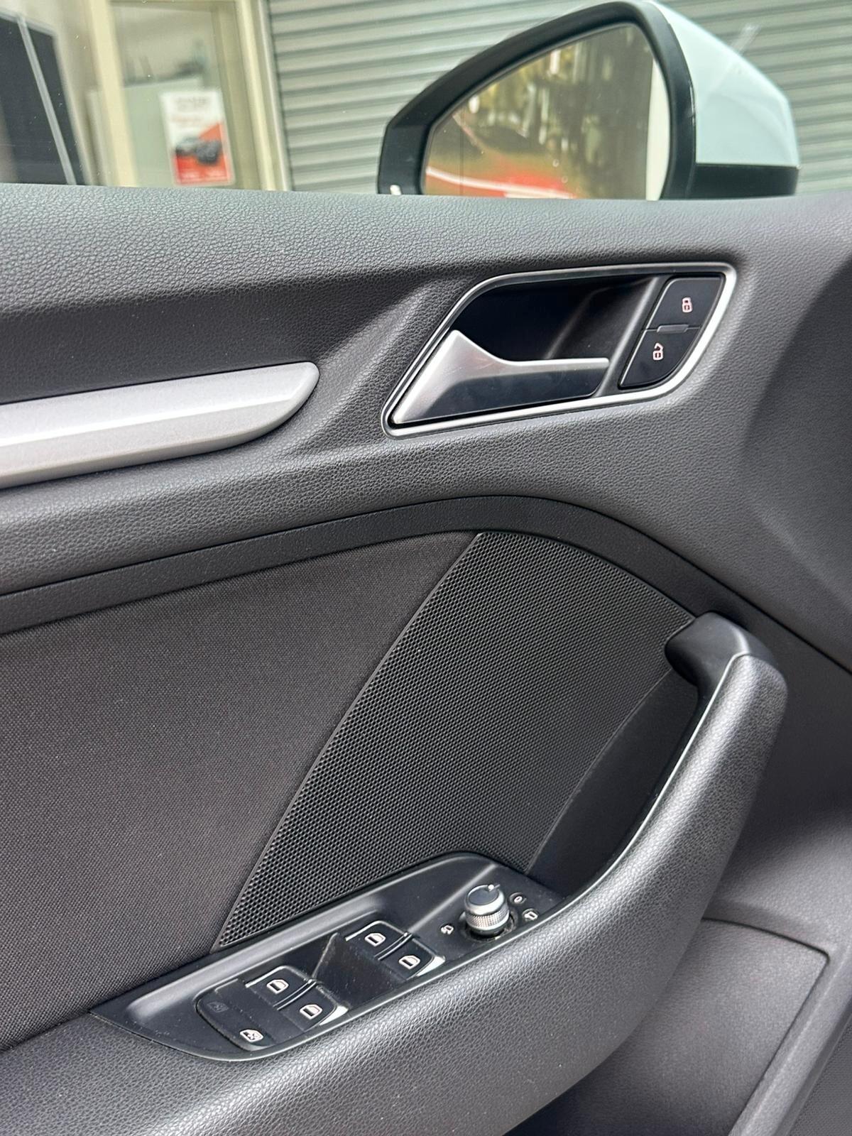 Audi A3 1.6 TDI 110CV S TRONIC