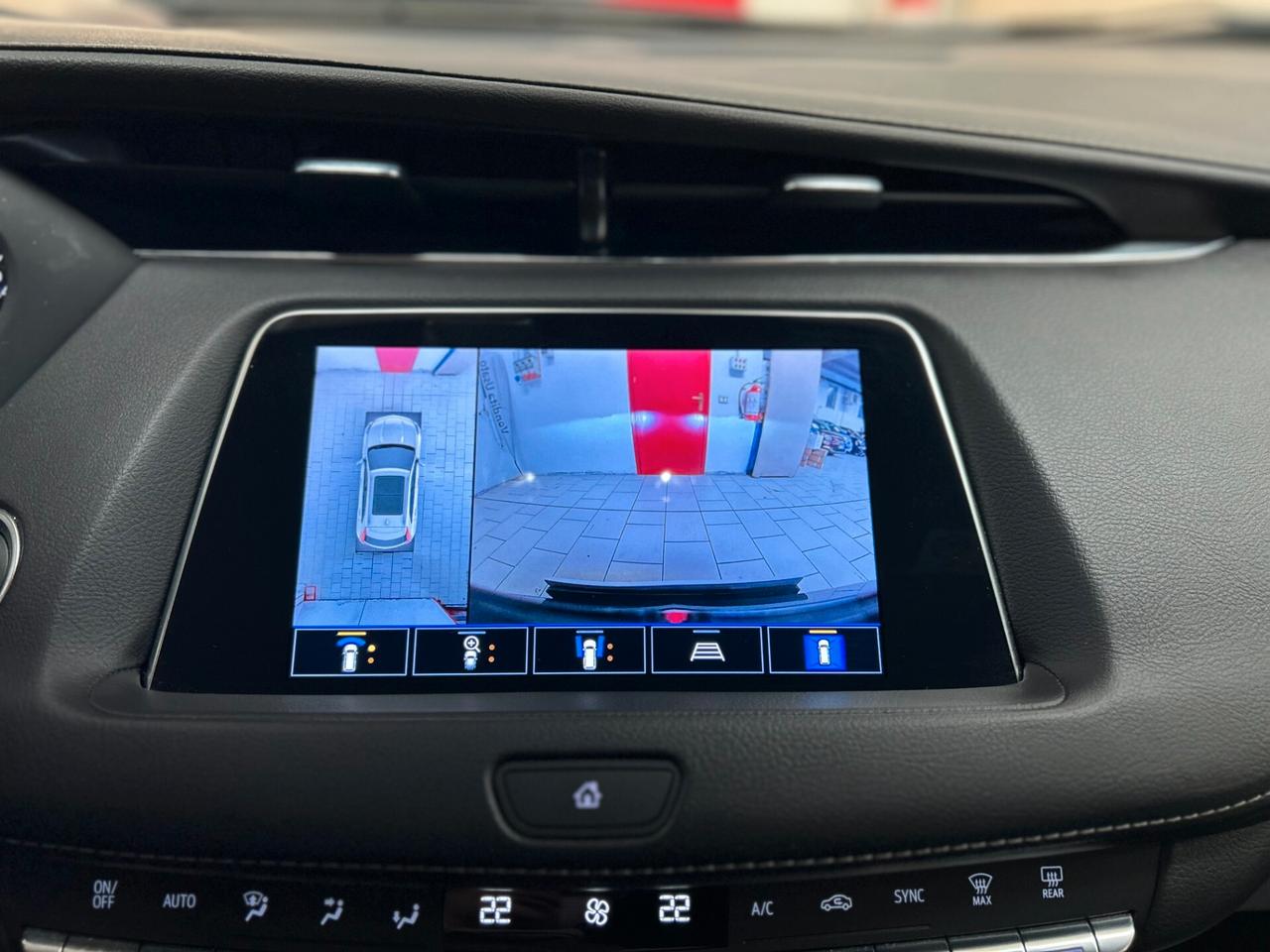 Cadillac XT4 Premium Black 2.0d awd c.auto - LEGGI SOTTO
