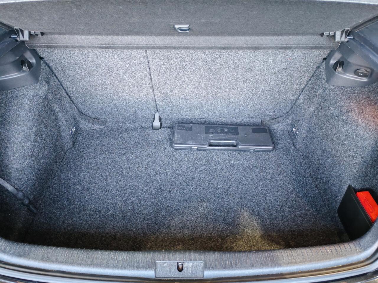 Volkswagen Golf 1.6 FSI 116 cv