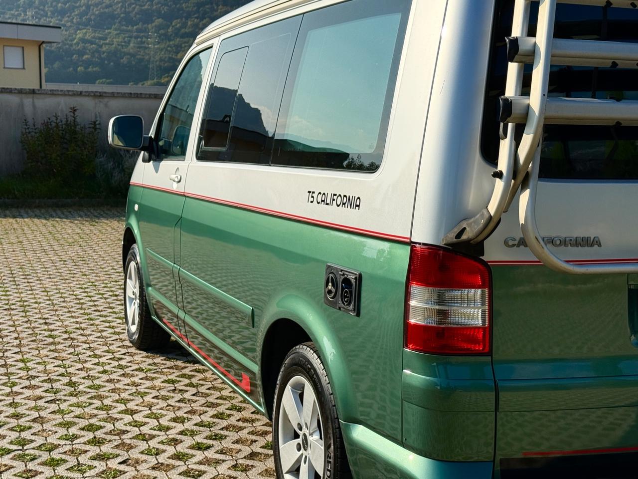Volkswagen CALIFORNIA 2.5 TDI/130CV WESTFALIA