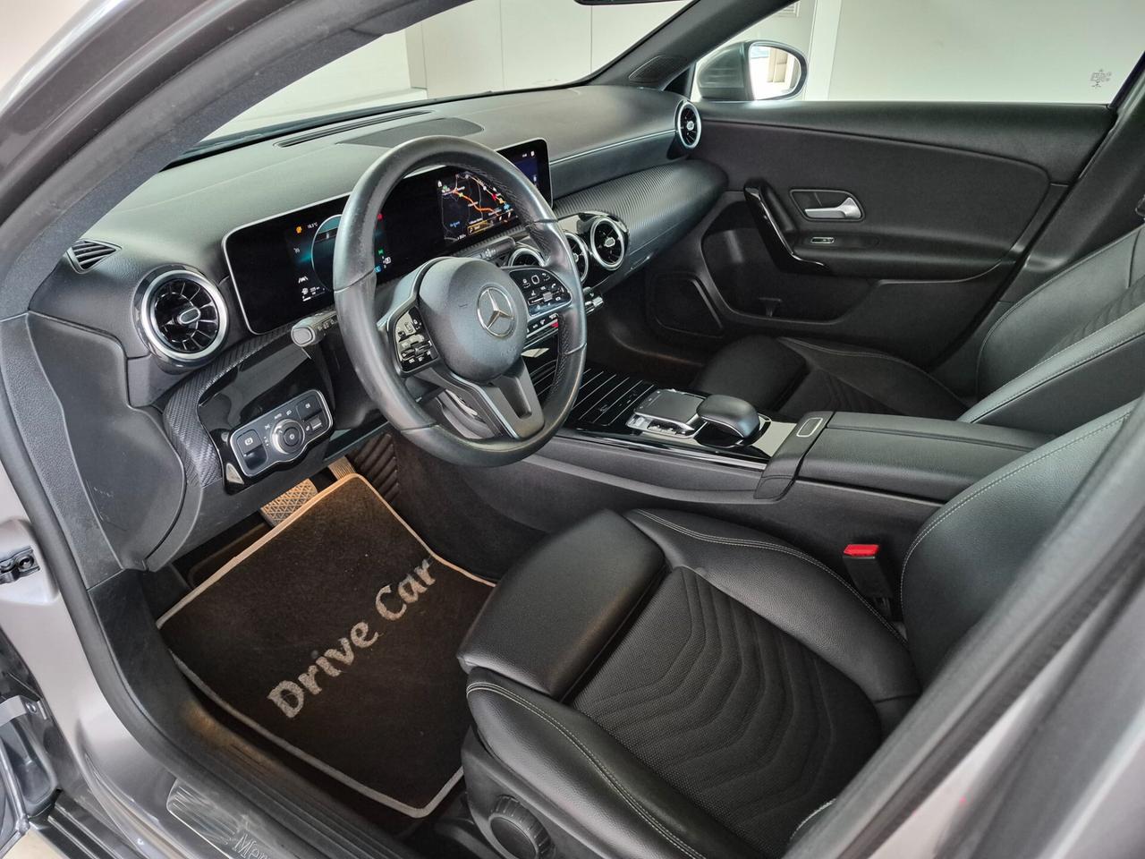 Mercedes-Benz A 180 CDI 7G-TRONIC PELLE NAVI APPLE CARPLAY / ANDROID AUTO RETROCAMERA CRUISE CONTROL