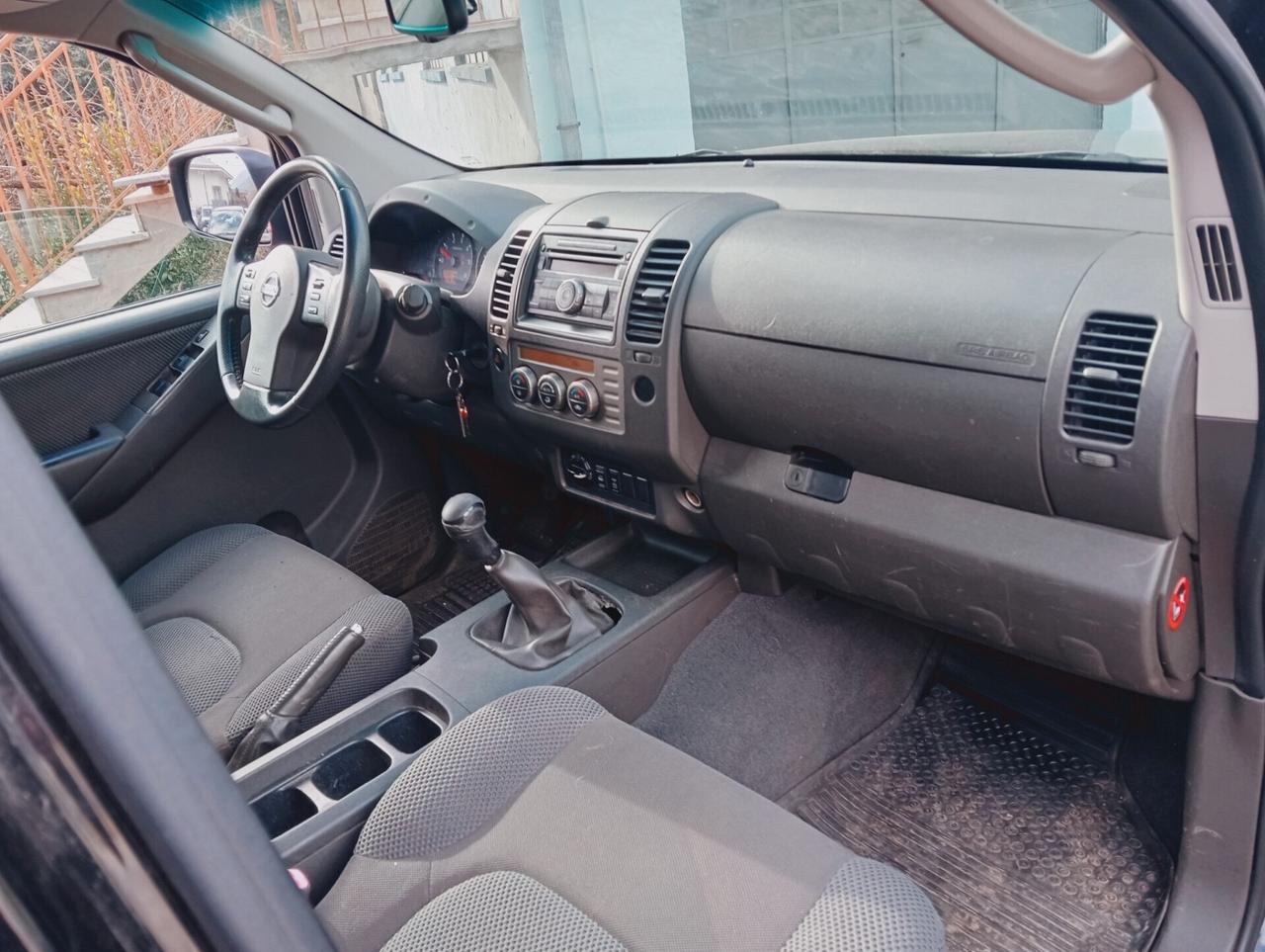 Nissan Navara 2.5 dCi 4 porte Double Cab SE