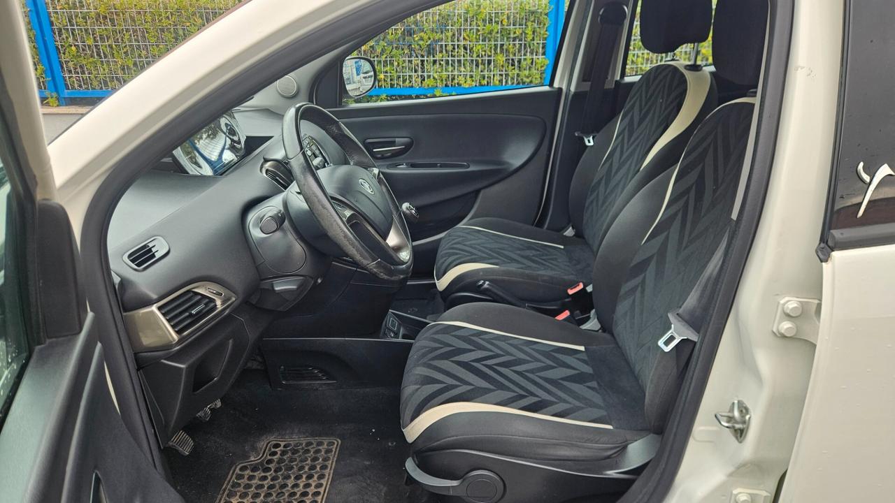 Lancia Ypsilon 1.3 MJT 16V 95 CV 5 porte S&S Platinum