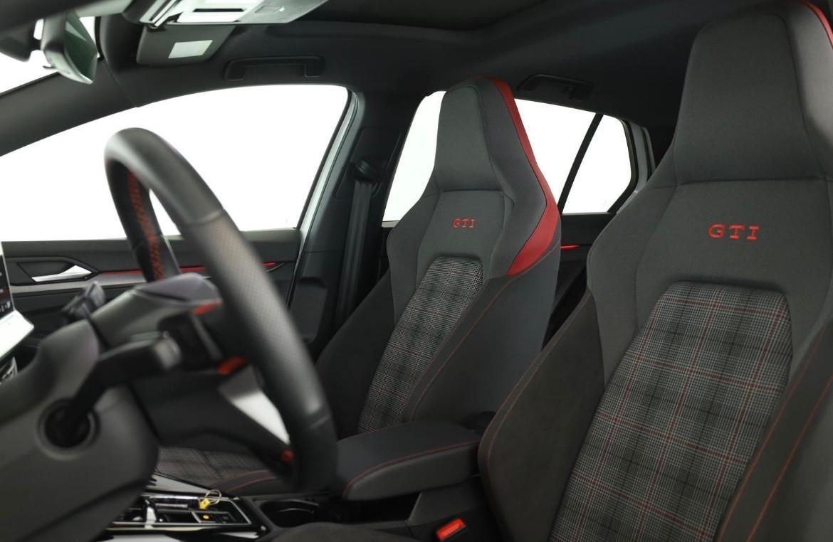 Volkswagen Golf GTI DSG