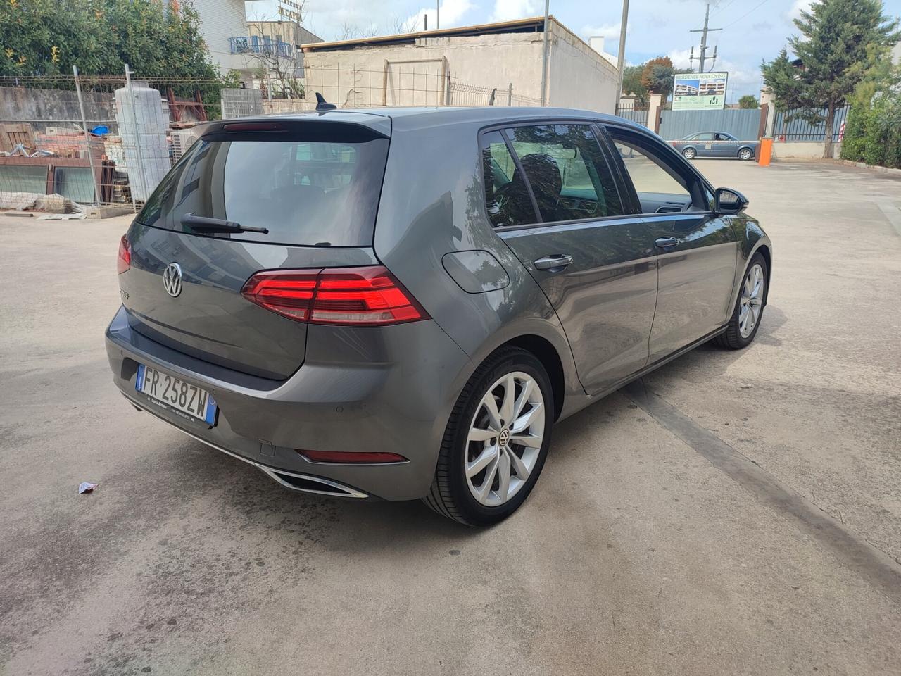Volkswagen Golf 2.0 TDI 5p. Executive BlueMotion Technology