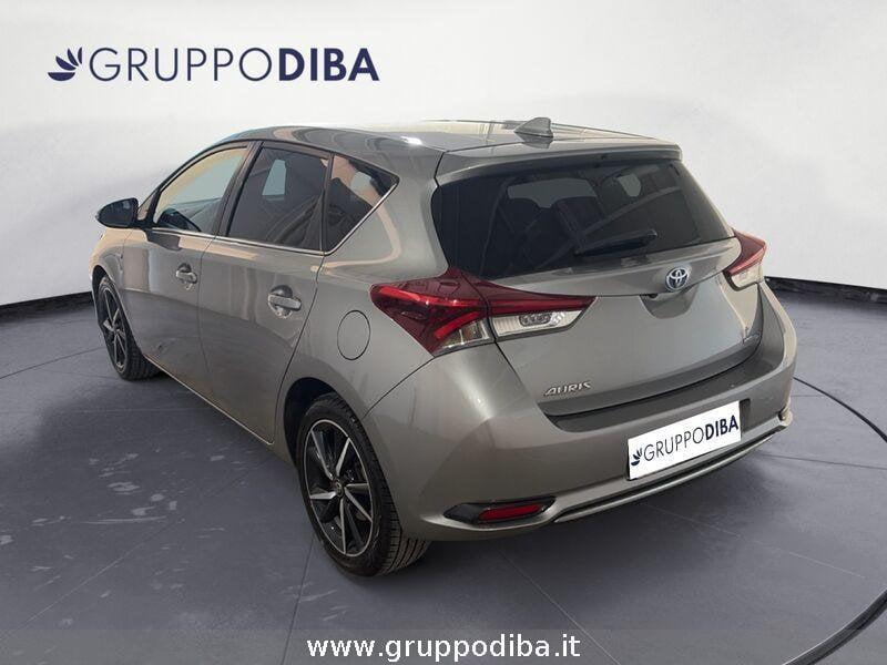 Toyota Auris II 2015 Benzina 1.8h Lounge cvt