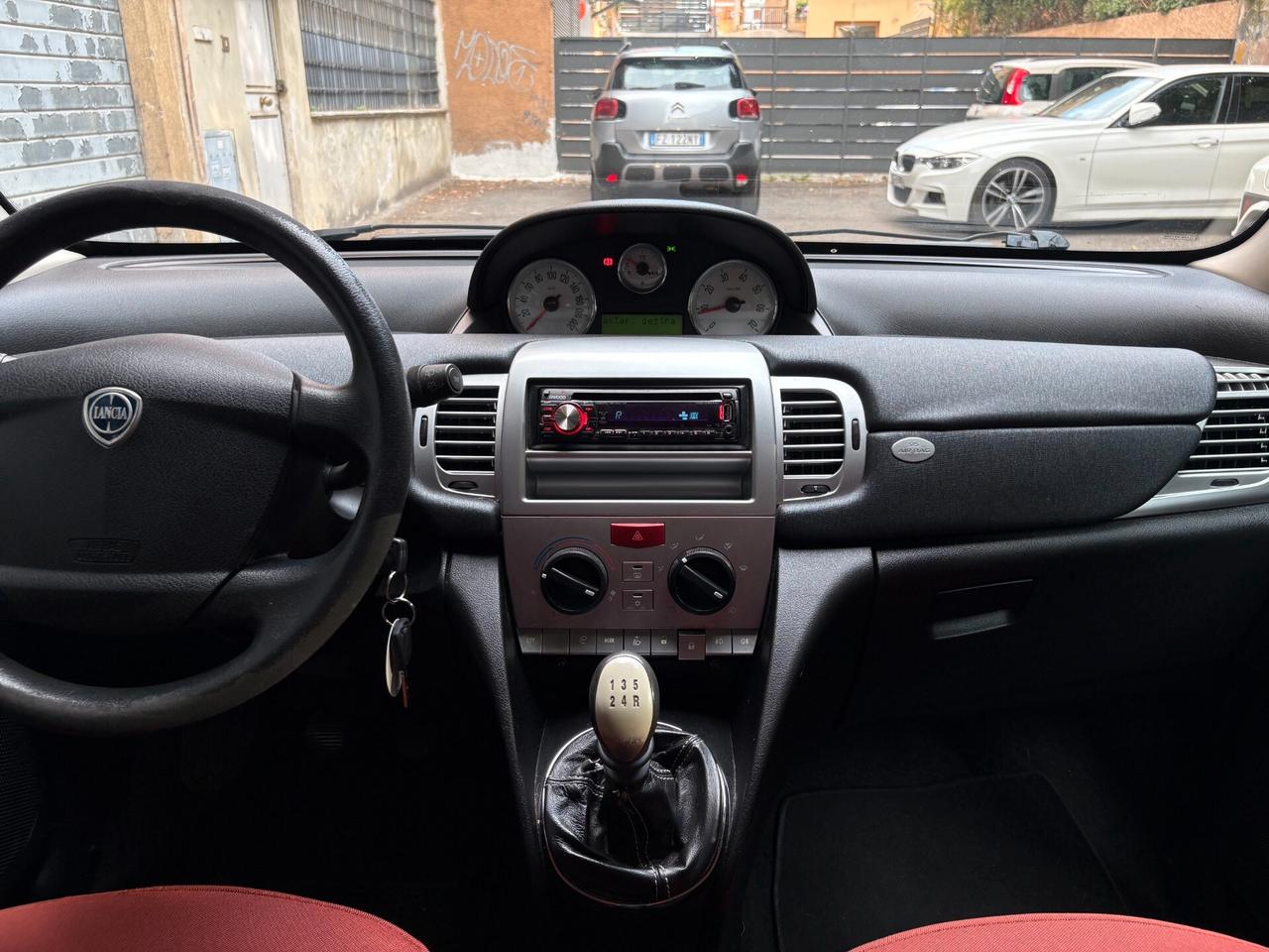 Lancia Ypsilon 1.2 Versus - DISTRIBUZIONE FATTA
