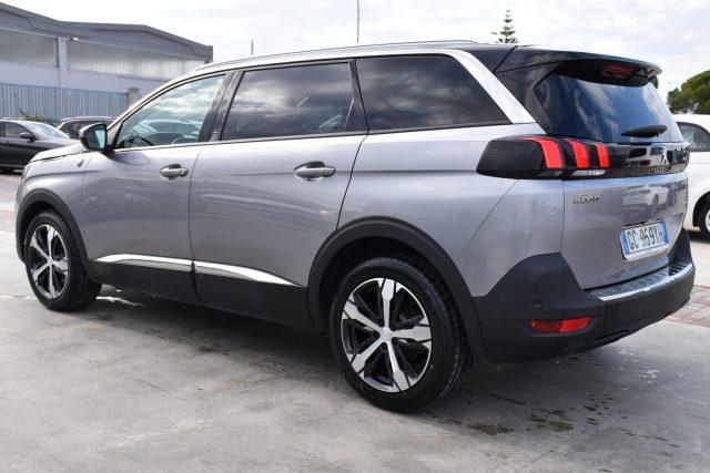 PEUGEOT 5008 BlueHDi 130 S&S EAT8 Crossway