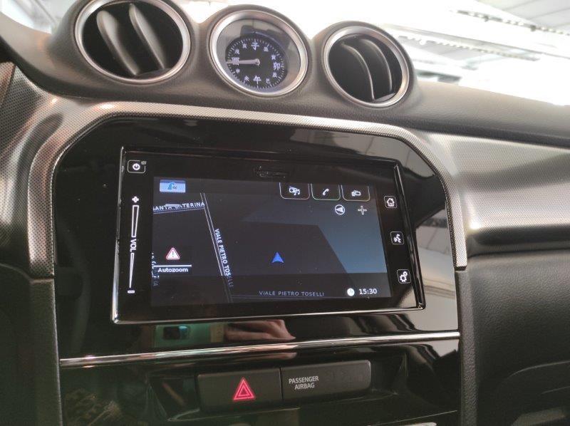 SUZUKI Vitara (2015) - Vitara 1.4 Hybrid Top