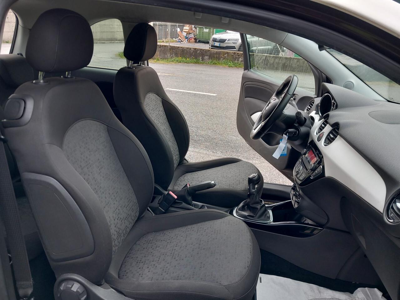 Opel Adam Rocks 1.2 70 CV Air