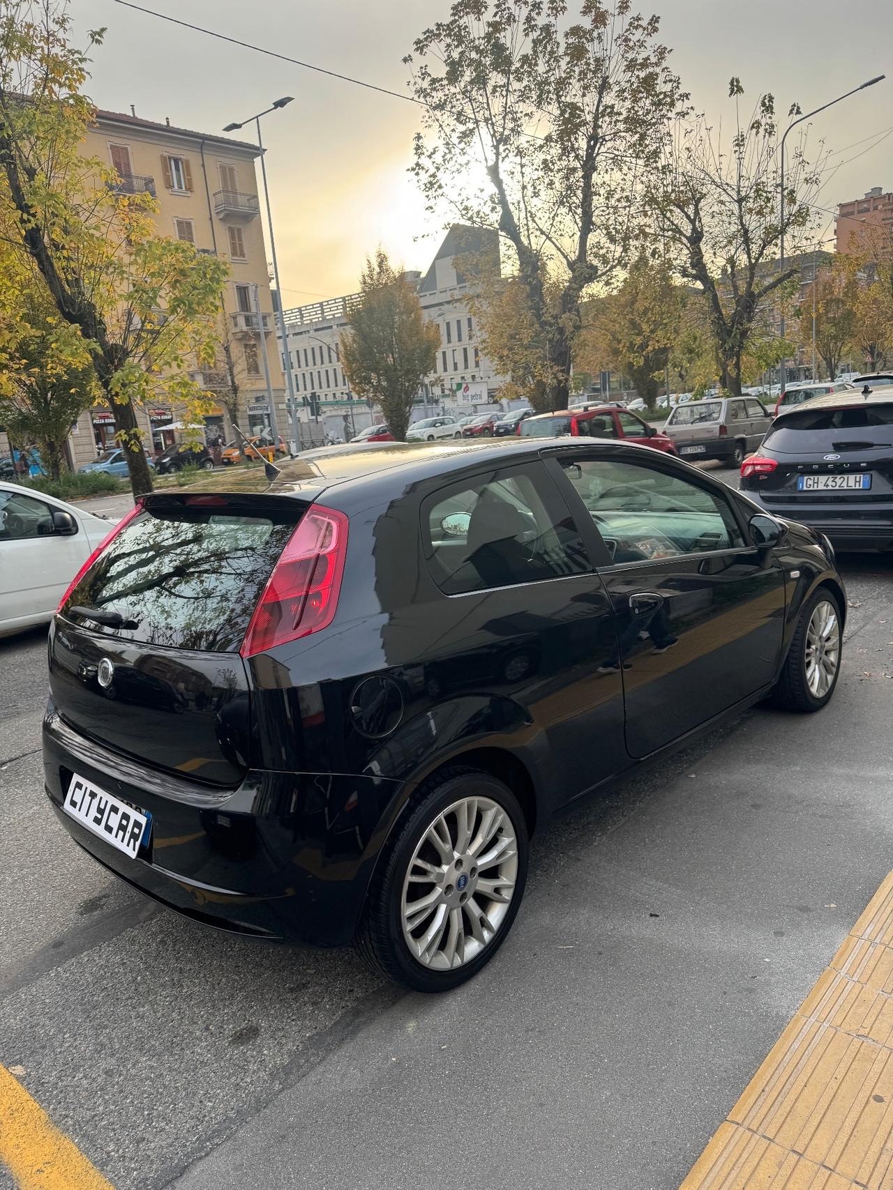 Fiat Grande Punto 1.3 MJT 90 CV 3 porte Sport