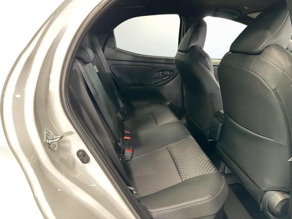 Toyota Yaris 1.5 Hybrid 130 Lounge E-CVT