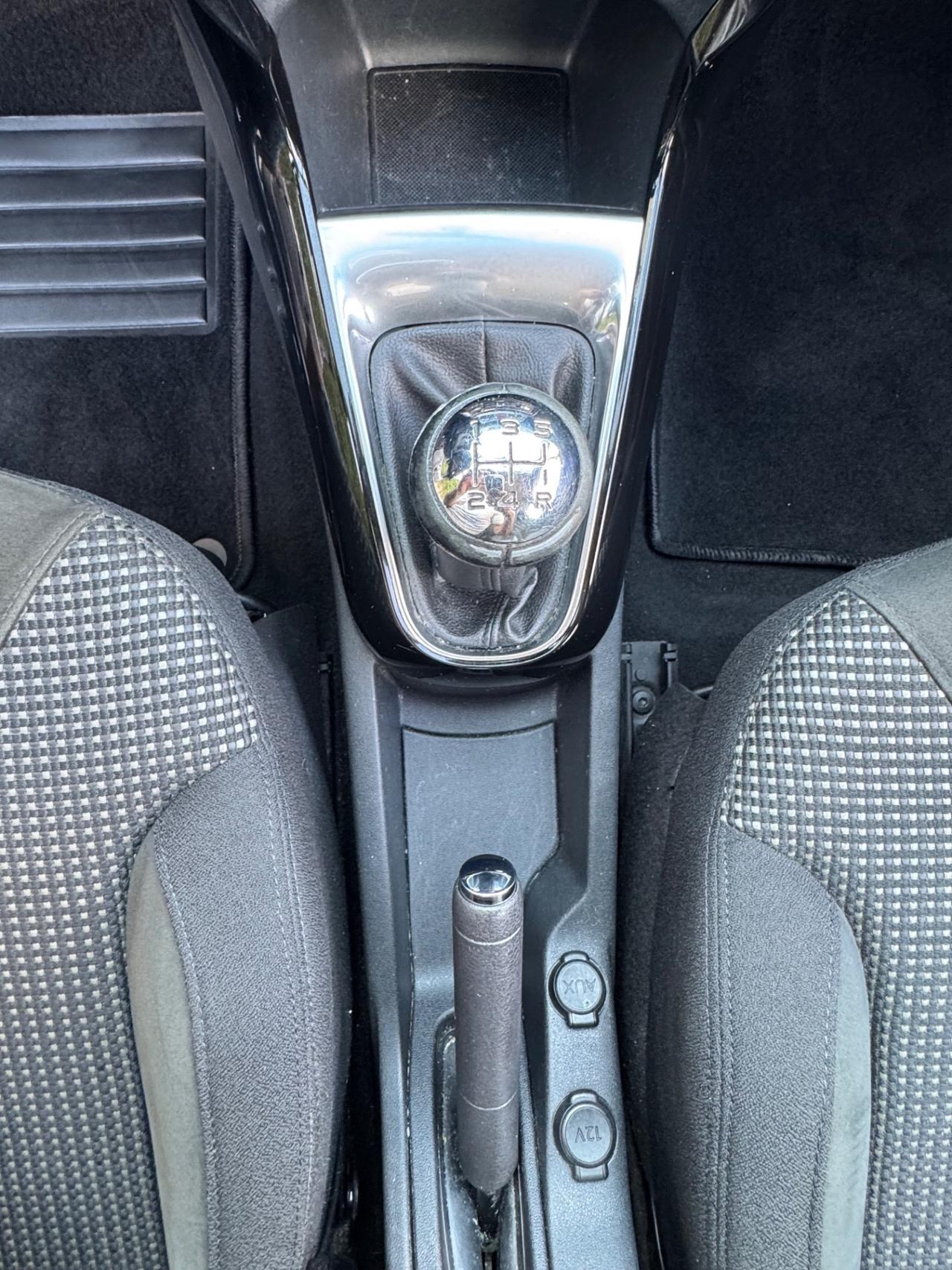 Citroen C3 tetto panoramico Navi Sensori idonea ai neopatentati