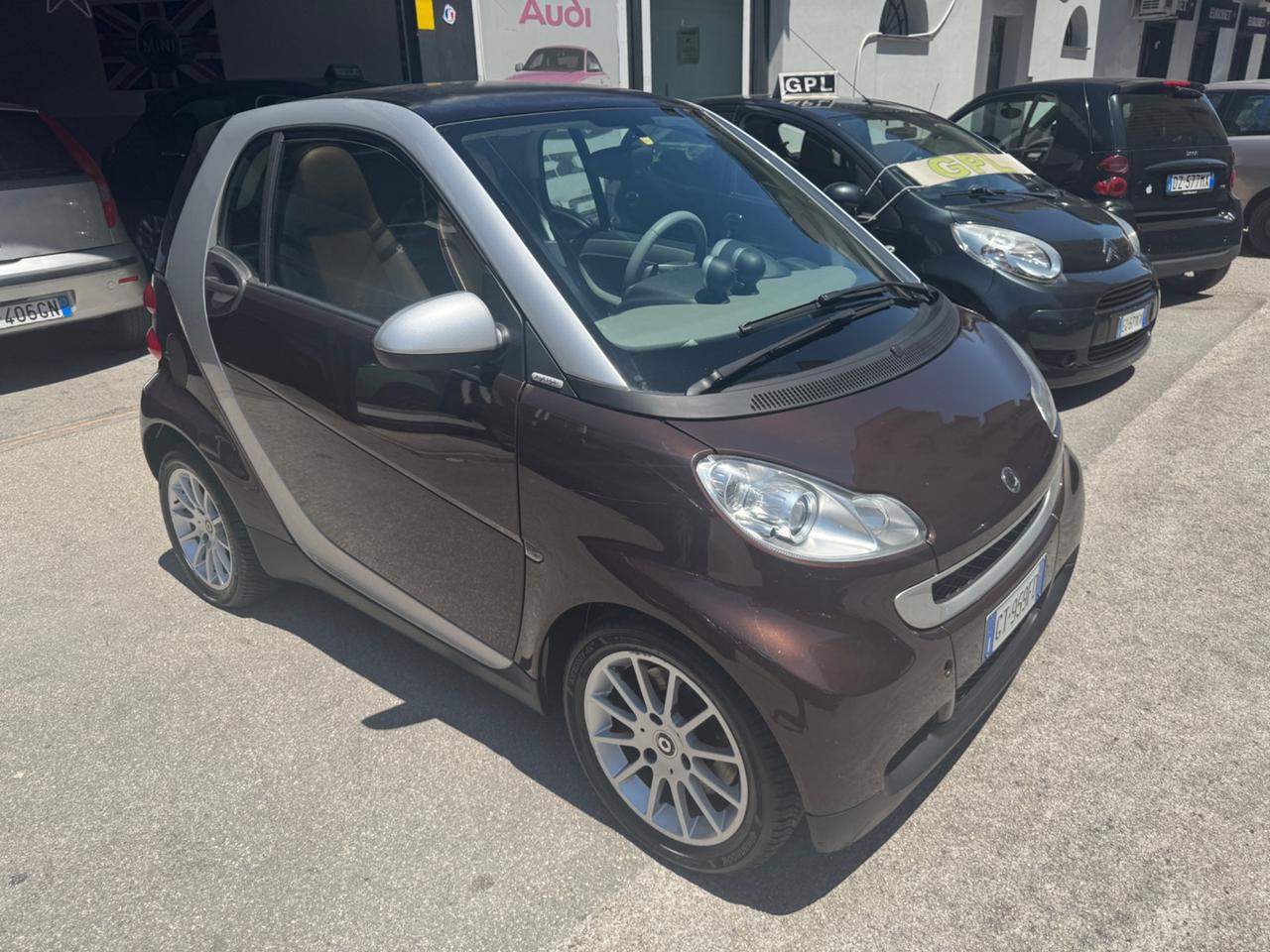 Smart ForTwo 1000 62 kW coupé higli style
