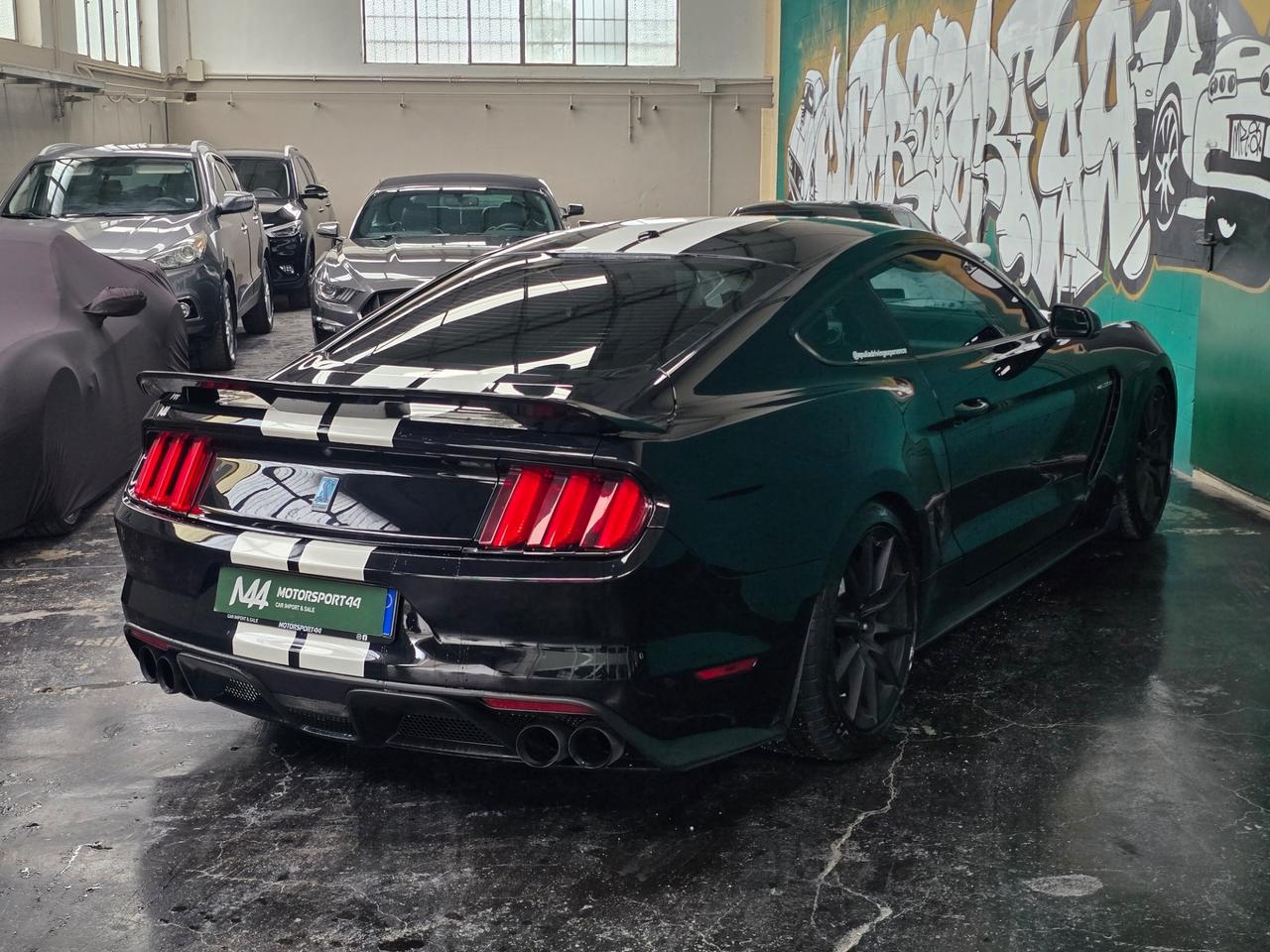 Ford Mustang Shelby GT350 5.2 V8