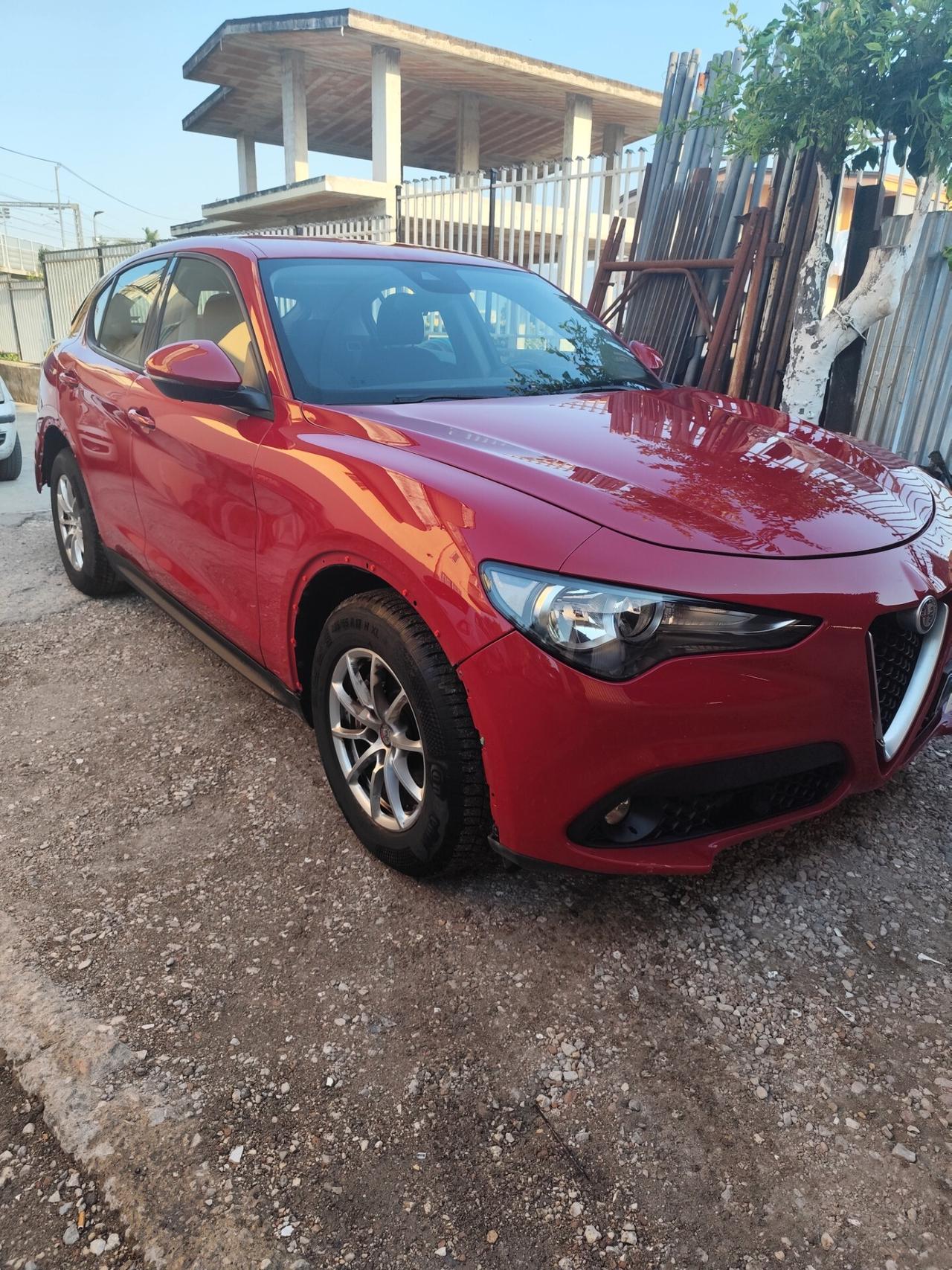 Alfa Romeo Stelvio 2.2 Turbodiesel 160 CV AT8 RWD Business