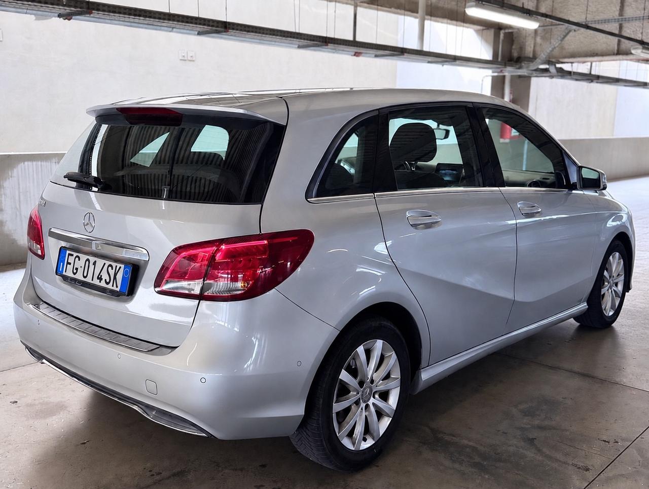 Mercedes-benz B 180 Premium 84.836 km Unico Proprietario