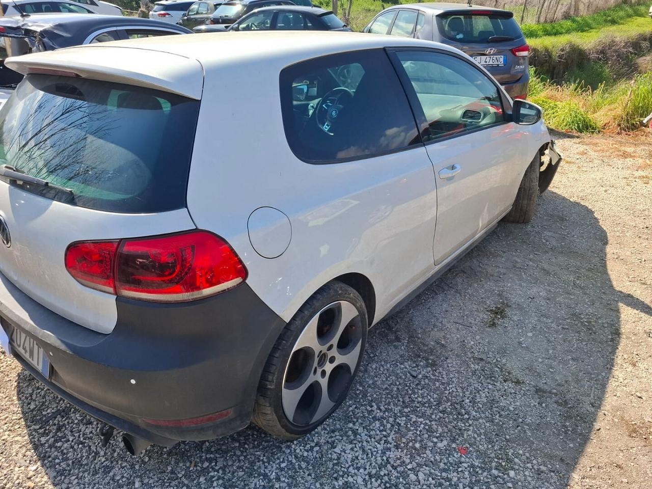 VW GOLF 5 GTI 2.0 SINISTRATA MARCIANTE
