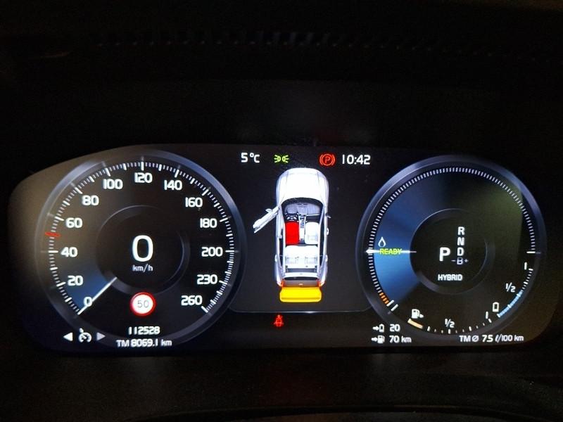 VOLVO XC40 T4 PLUG-IN HYBRID AUTO RECH INSCRIP EXPR 5 PORTE SUV