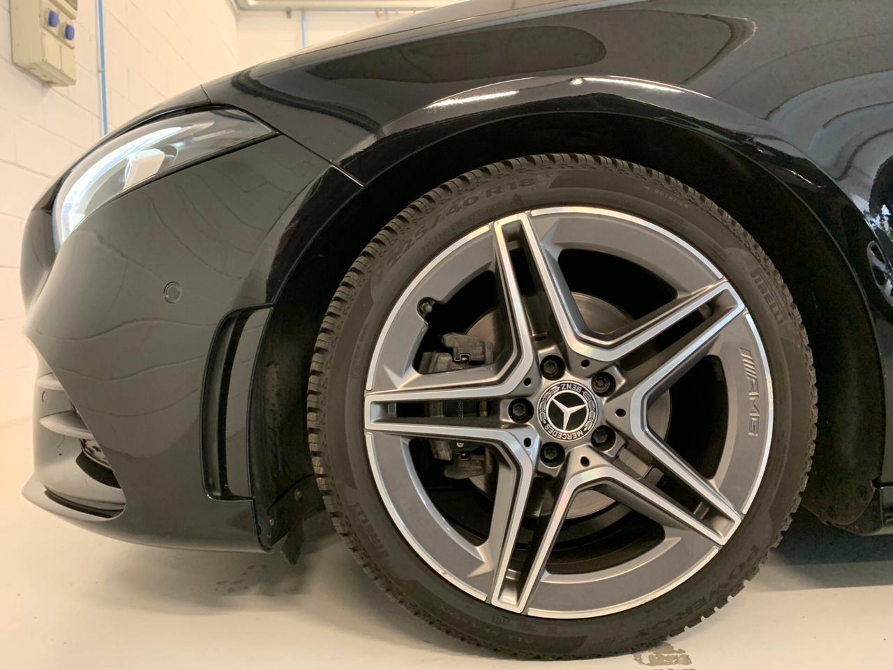 Mercedes-benz A 180 d Automatic Premium AMG Line