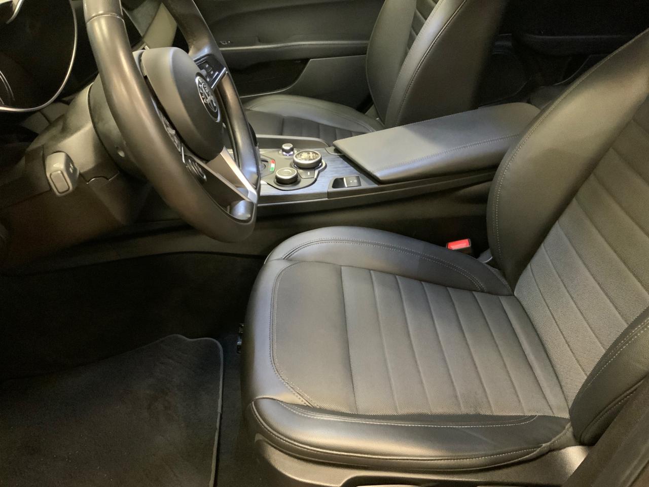 Alfa Romeo Giulia 2.2 Turbodiesel 160 CV AT8 Executive