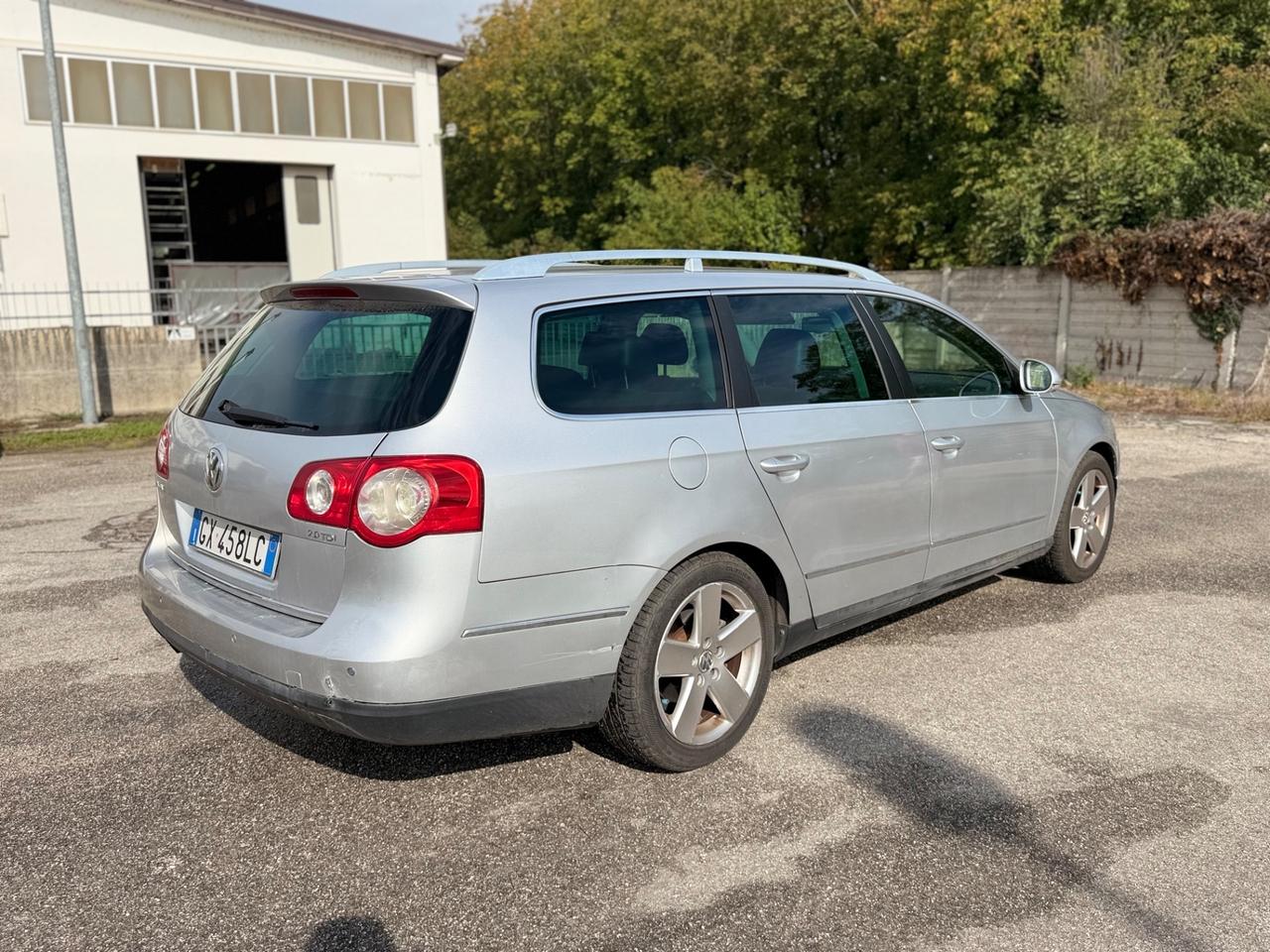 Volkswagen Passat 2.0 TDI DPF Var. Highline