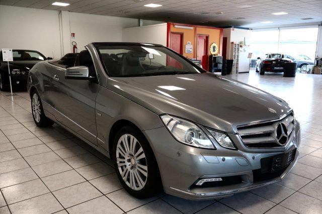 MERCEDES-BENZ E 200 Benzina Cabrio tagliandi Mercedes