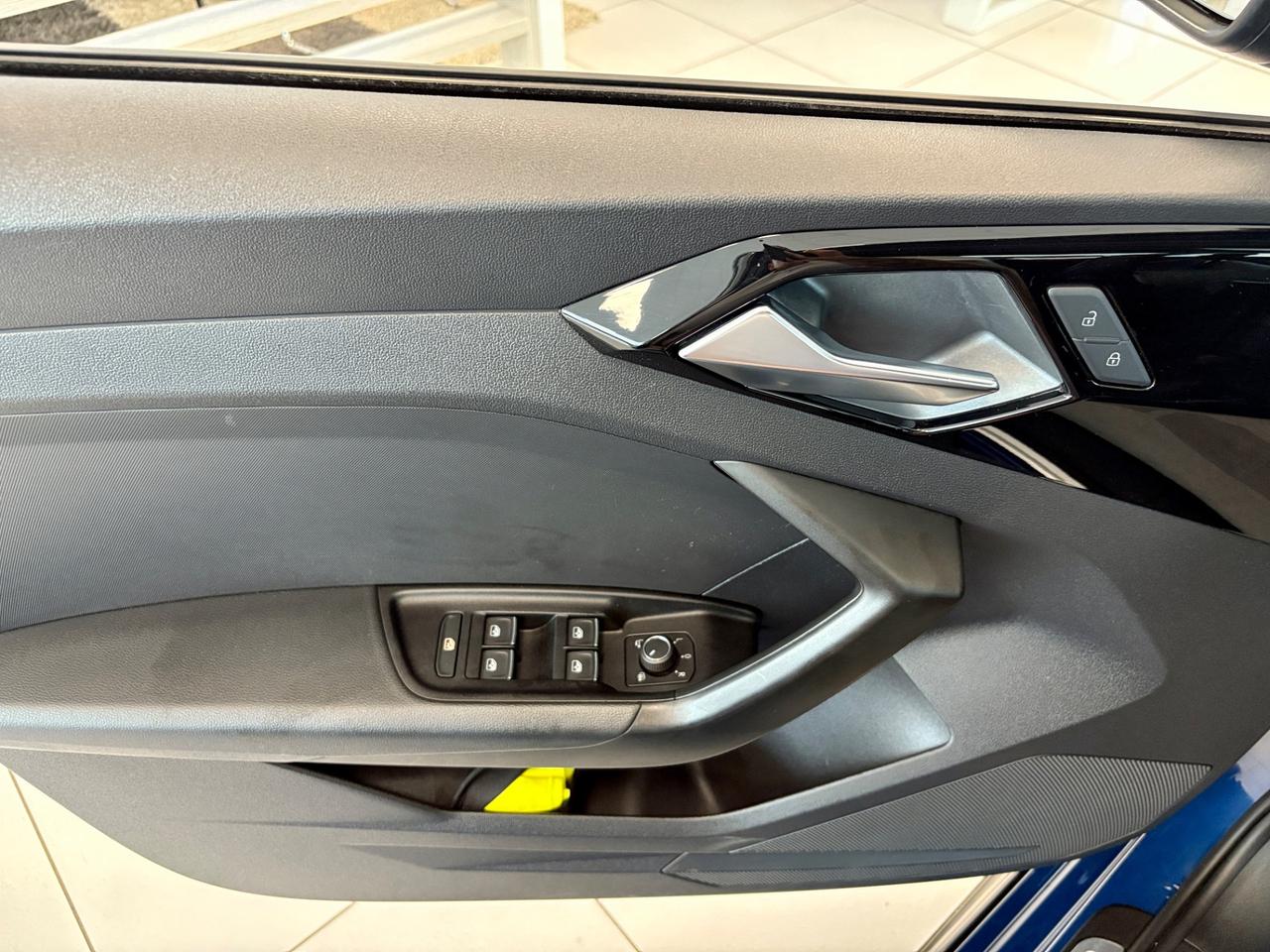 Audi A1 SPB 35 TFSI S tronic Identity Black