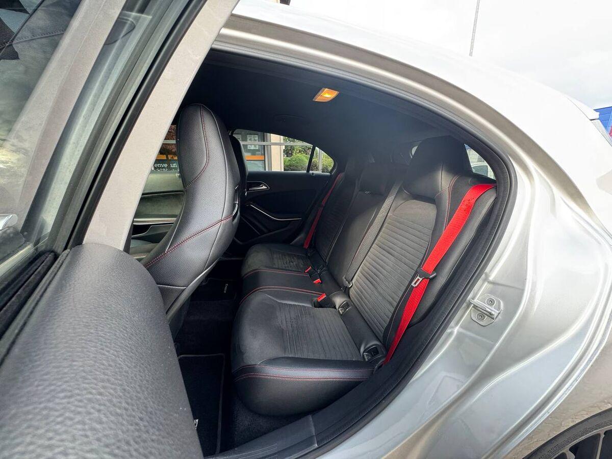 Mercedes Classe A AMG AMG 45 4matic 381cv auto my16