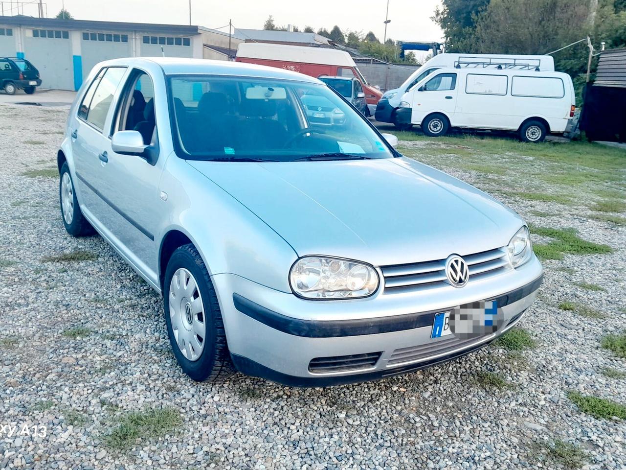 Volkswagen Golf 1.6 16V cat 5 porte Comfortline