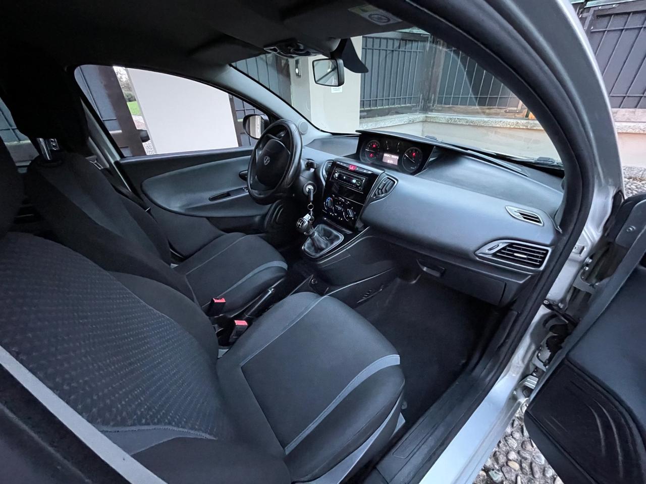 Lancia Ypsilon 1.2 69 CV 5 porte Gold *UNICO PROPRIETARIO*