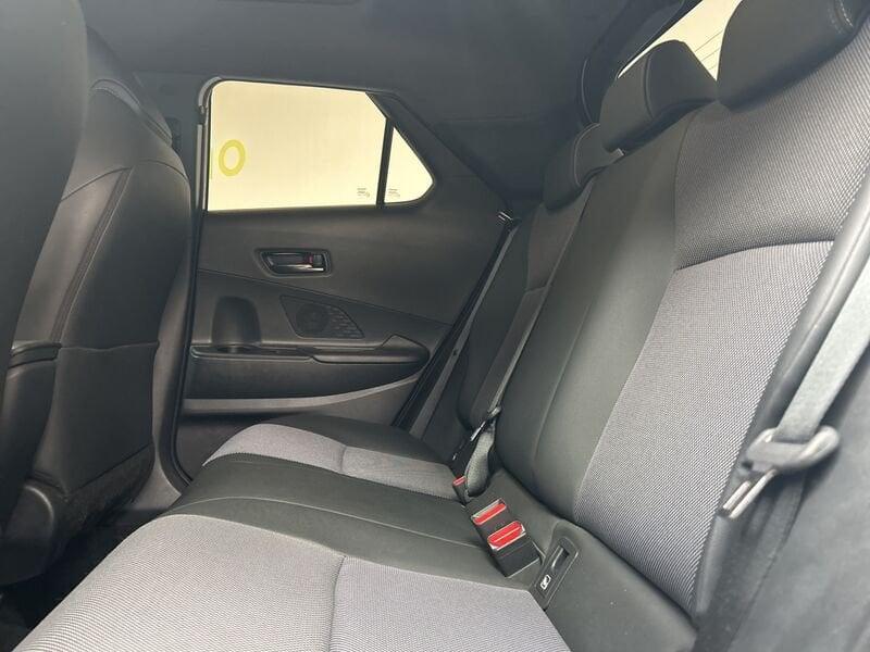 Toyota C-HR 1.8 hv Lounge fwd e-cvt