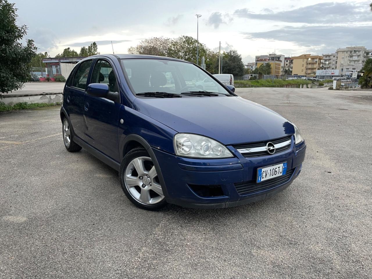 Opel Corsa Restayling 5 porte 1.0benz Clima Idroguida 88milaKM