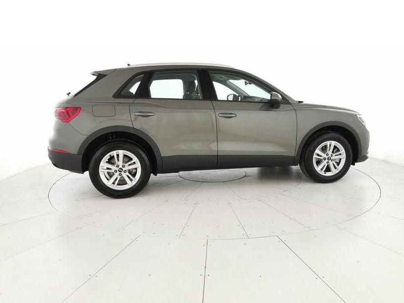 Audi Q3 II 2018 45 1.4 tfsi e Business s-tronic