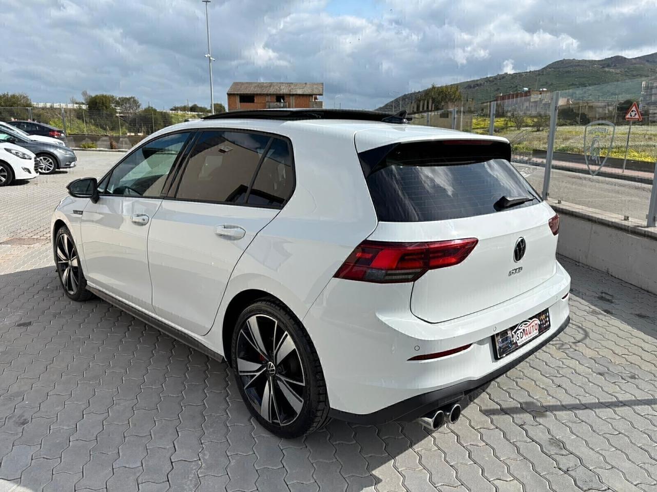 Volkswagen Golf 2.0 TDI GTD DSG.-/