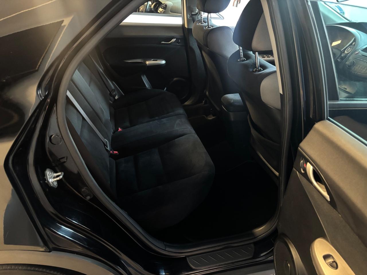 Honda Civic 1.8 i-VTEC 5p. Exclusive LE