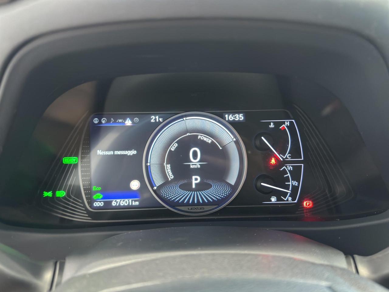 Lexus UX 250h 2.0 Premium 2wd cvt