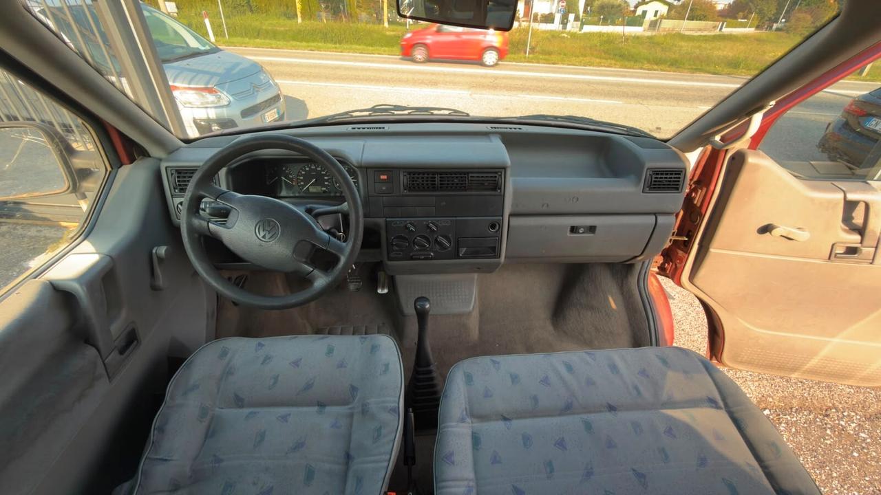 Volkswagen Transporter 1.9 TD cat Caravelle