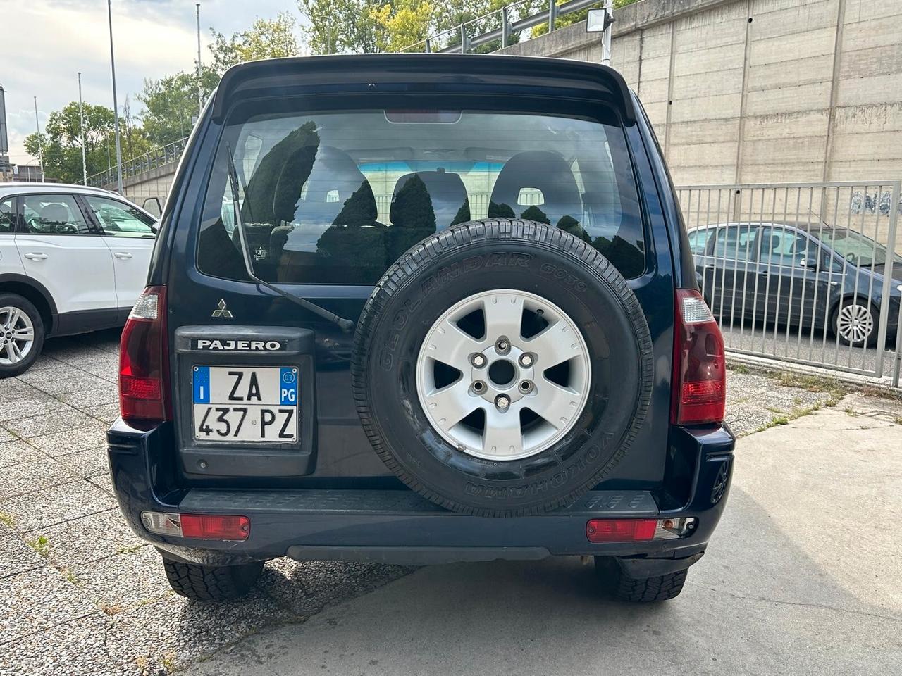 Mitsubishi Pajero 2.5 TDI 3p. GL