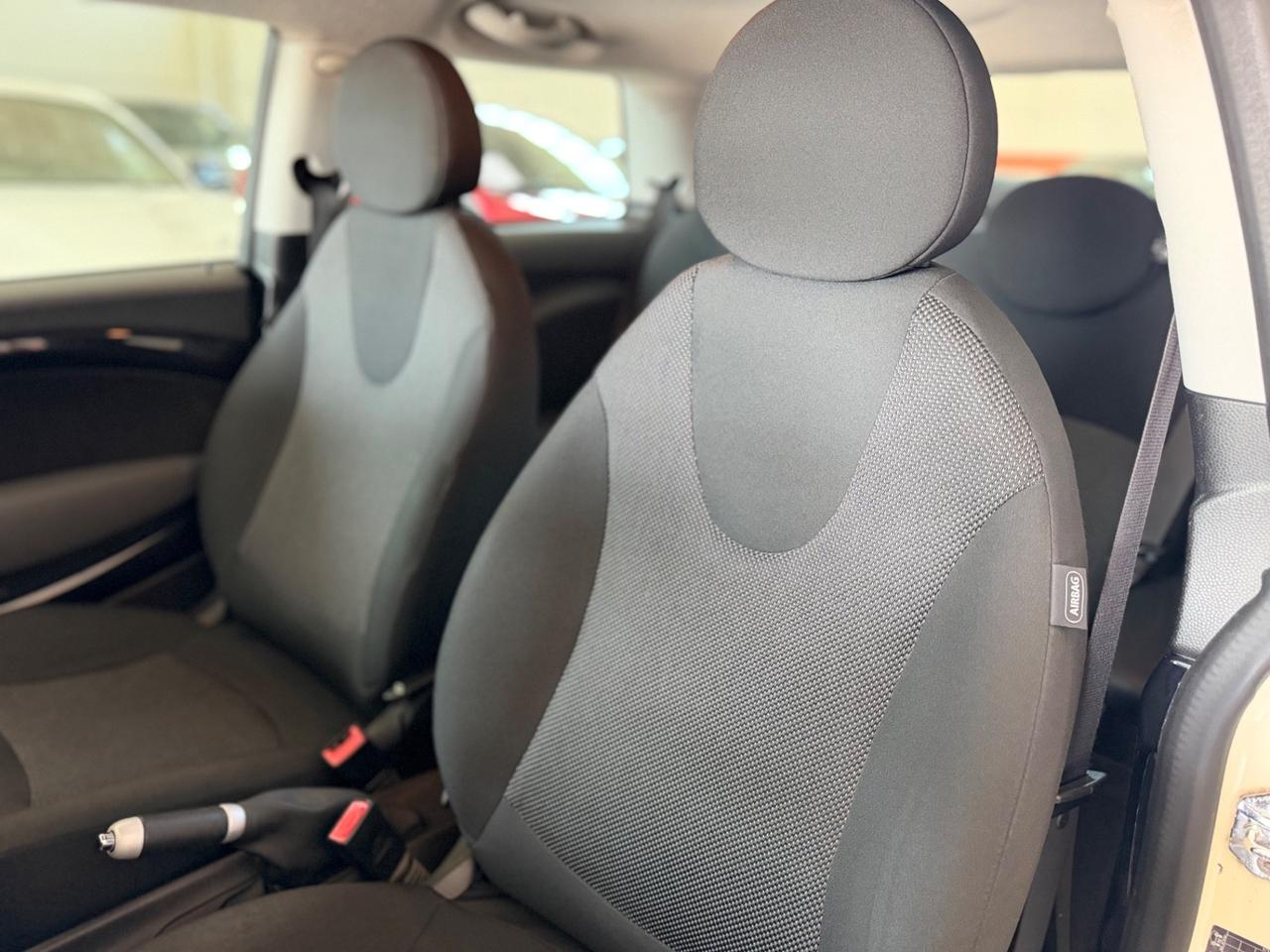 Mini 1.6 16V Cooper D NEOPATENTATI