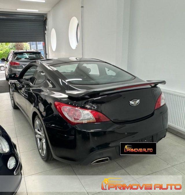 HYUNDAI Genesis Coupe 3.8 V6 Sport