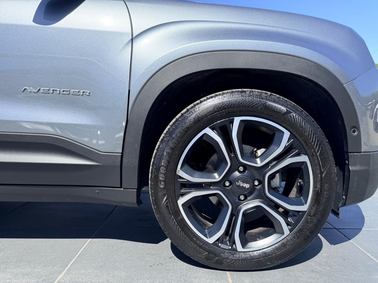 Jeep Avenger 1.2 Turbo 101 CV Summit in garanzia