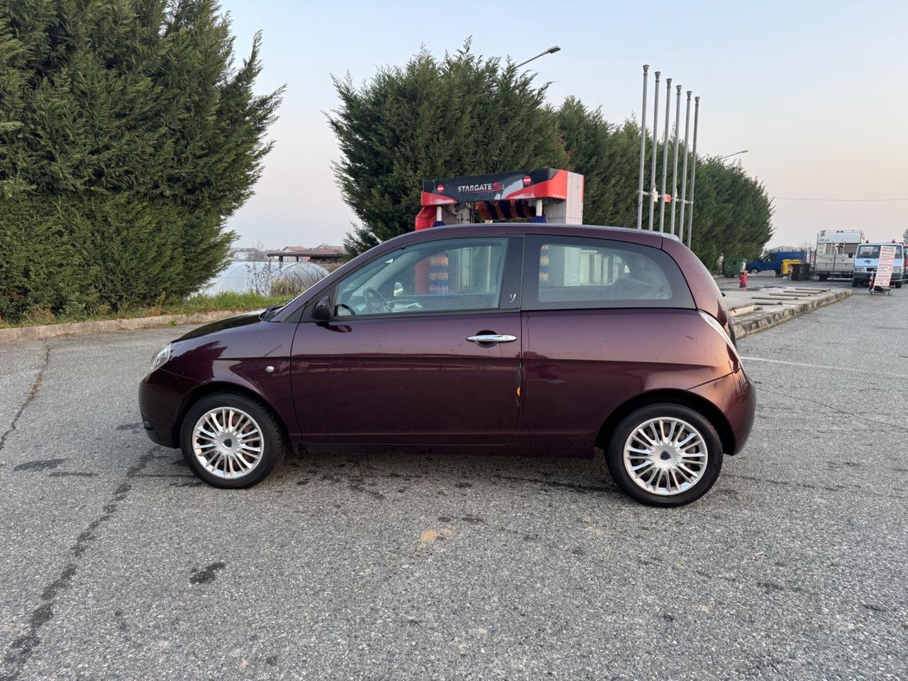 Lancia Ypsilon 1.3 MJT 75 CV