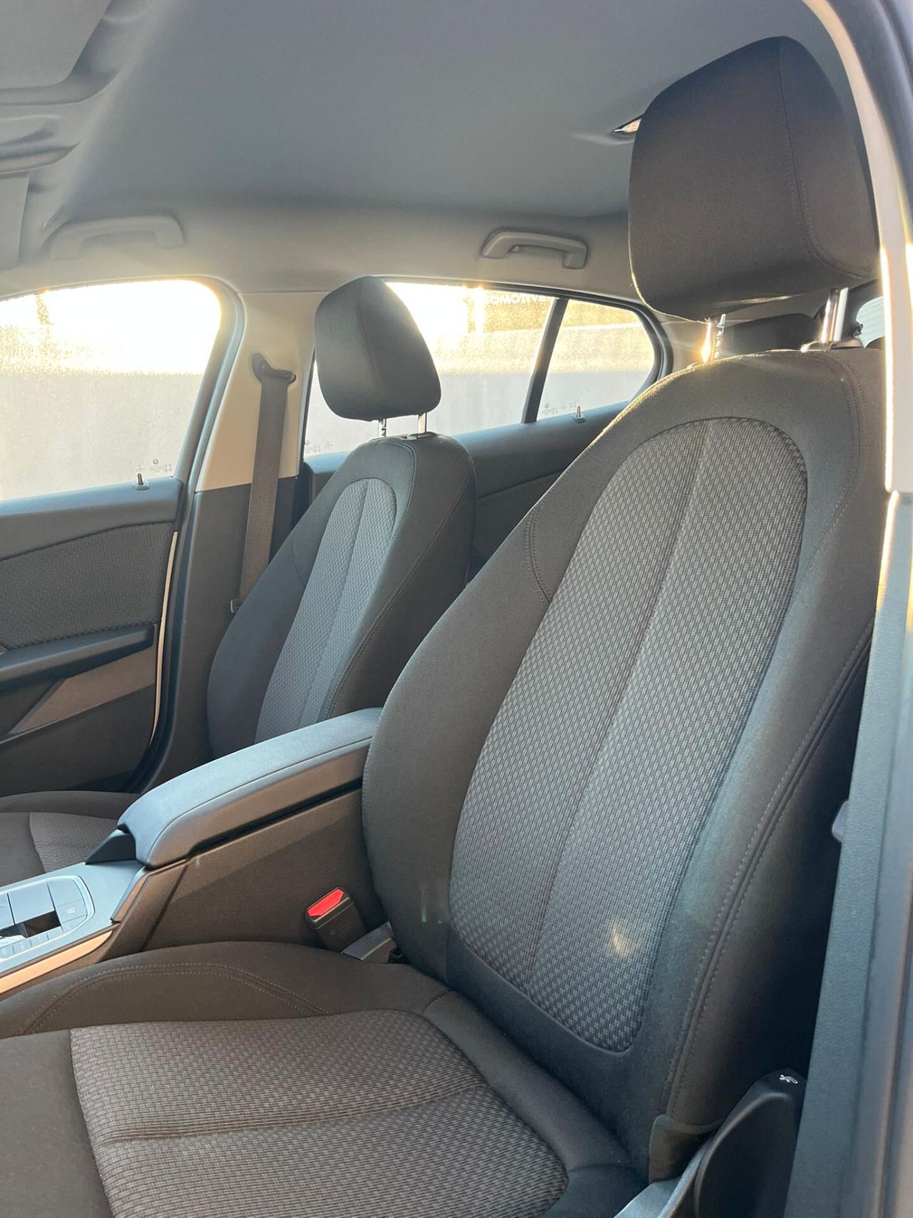 Bmw 116 116d 5p. Business Advantage