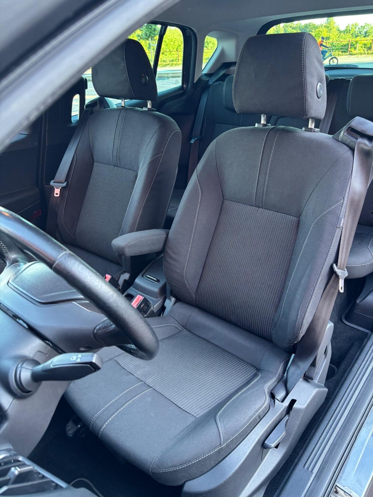 Ford B-Max 1.4 GPL Titanium