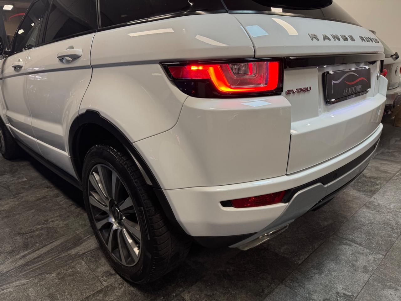 Range Rover Evoque 2.0 TD4 150 CV HSE R-Dynamic