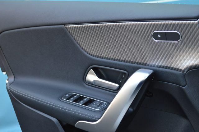 MERCEDES-BENZ A 180 d Automatic Business Extra Carplay