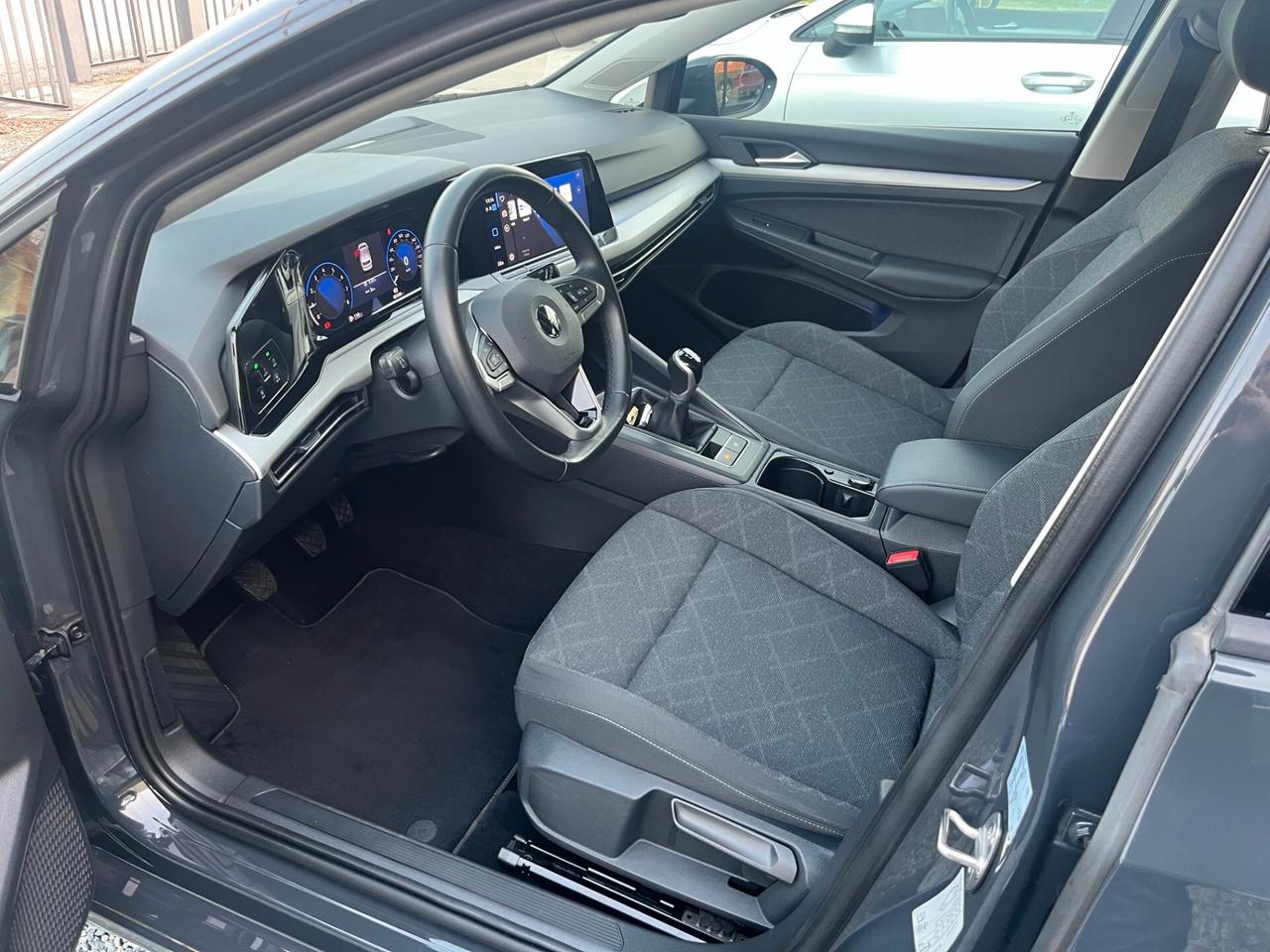 Volkswagen Golf 1.0 TSI EVO 08/2022**km 85325**